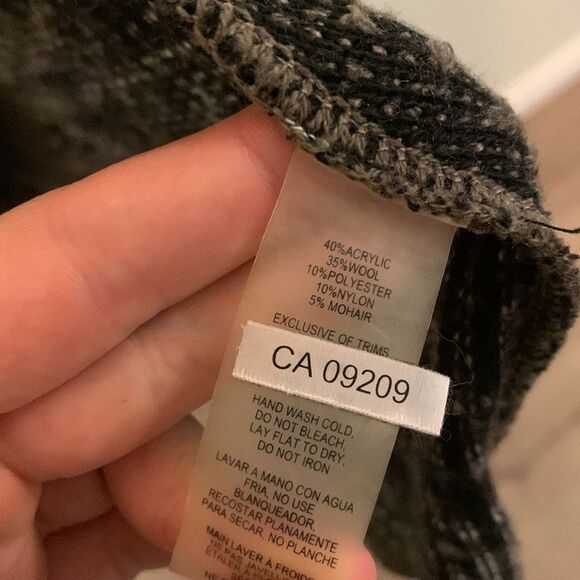 sioni - Wool Blend Button Front Cardigan​​ - Picture 4 of 4